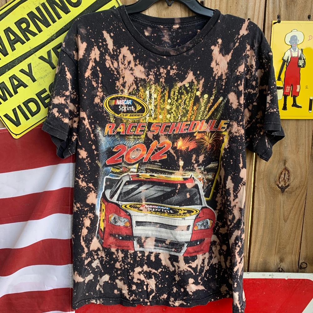 2012 NASCAR Race Schedule Bleached T-shirt Size L